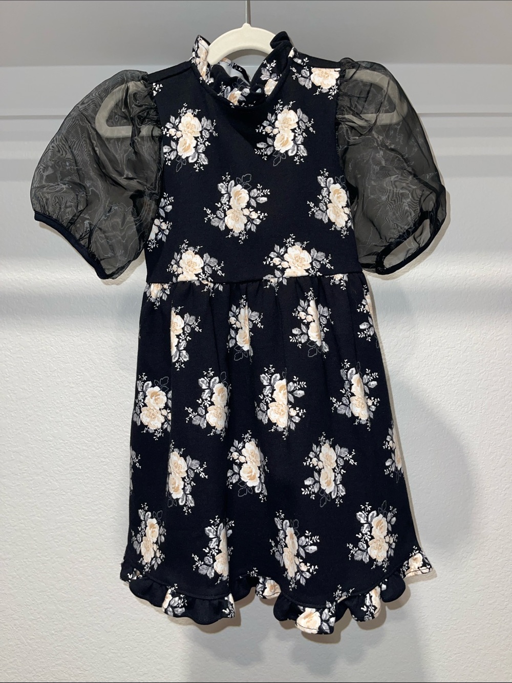 Janie and Jack Black Floral Puff-Sleeve Dress